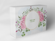 Boîte cadeau "Guirlande de roses avec eucalyptus"