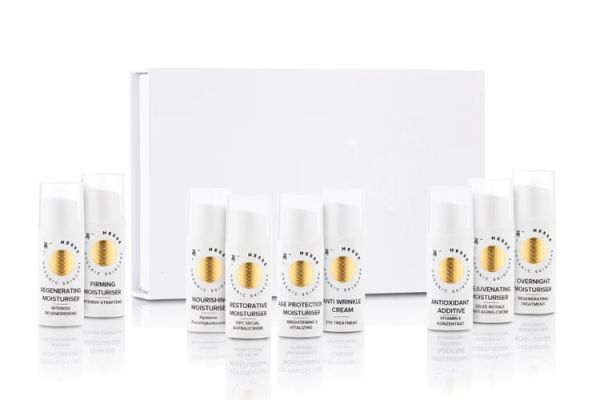 Coffret cadeau "SET D'ESSAI – 6 crèmes de jour hydratantes anti-âge, 1 crème de nuit, 1 crème pour les yeux et 1 concentré de vitamine E" G21006_13 